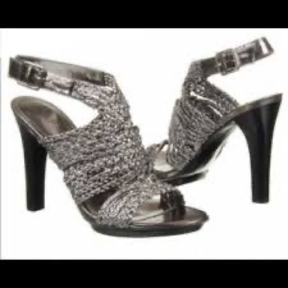 ⭐️RALPH Lauren Holleen Sandals⭐️